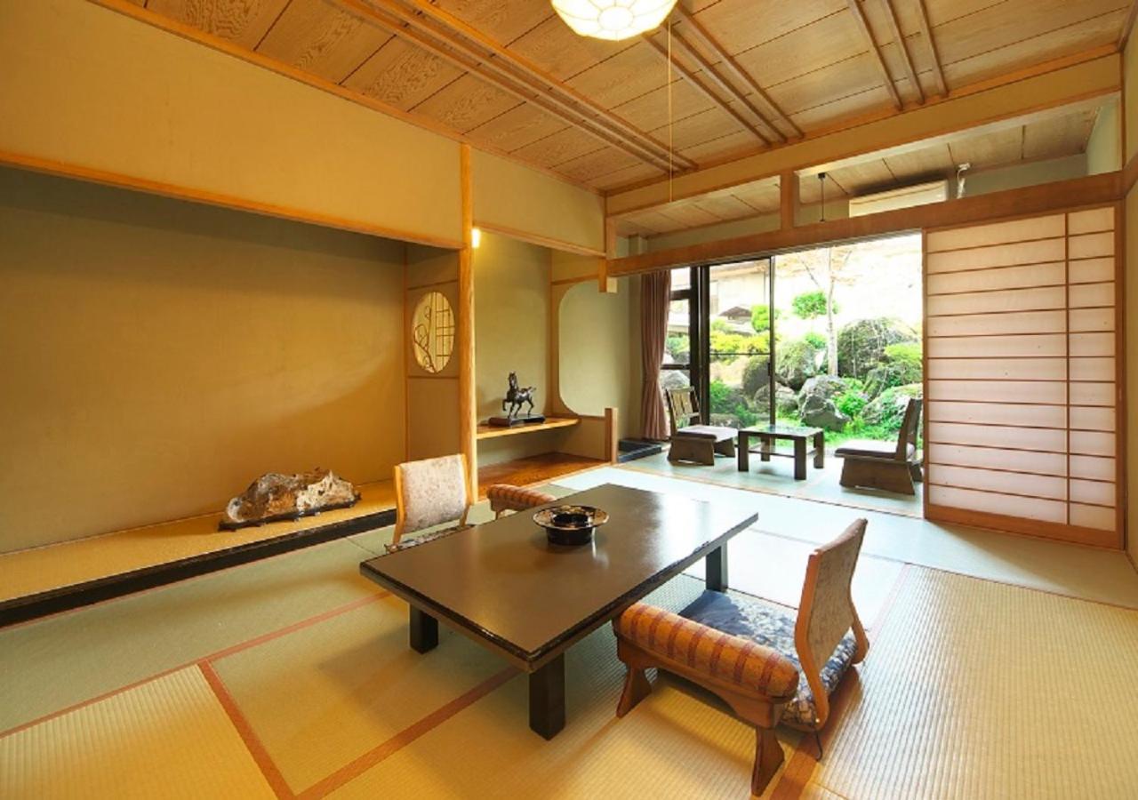 Meitei No Yado Hotel Koshien Fuefuki Ngoại thất bức ảnh